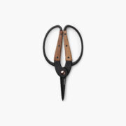Walnut Handle Garden Scissors – view 2